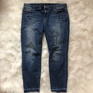JOE’S Jeans Fray Distressed Wash